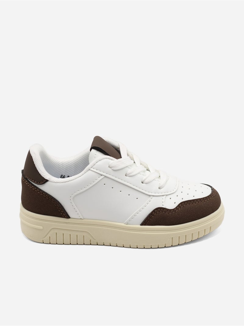 Zapatillas con cordones Marrón - Kiabi