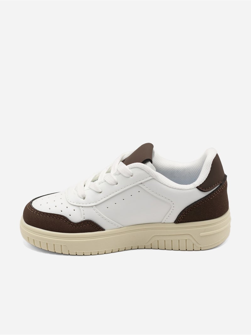 Zapatillas con cordones Marrón - Kiabi