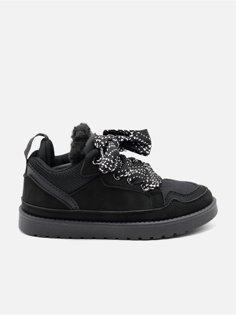 Zapatillas con cordones Negro - Kiabi