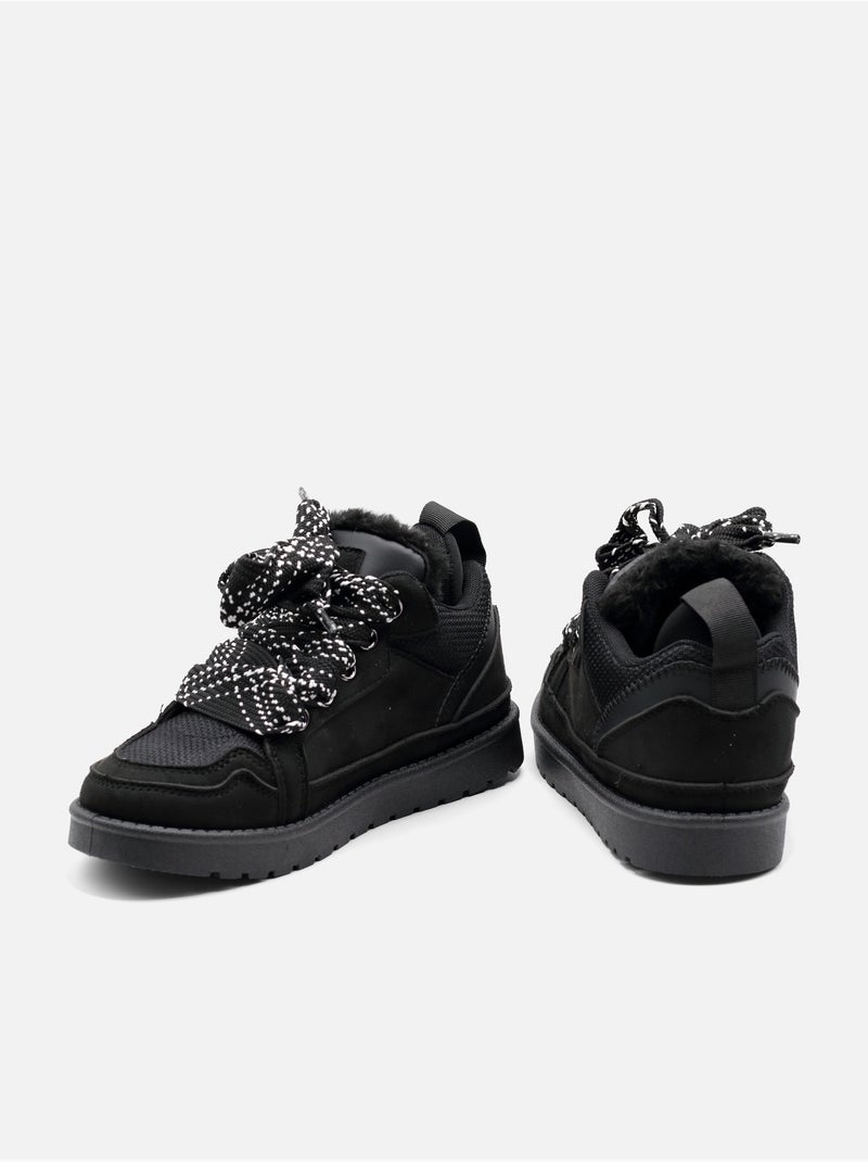 Zapatillas con cordones Negro - Kiabi