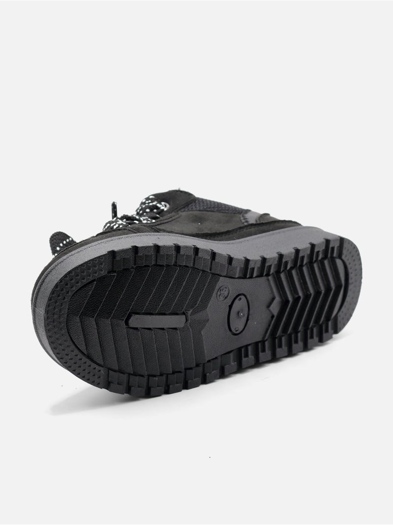 Zapatillas con cordones Negro - Kiabi