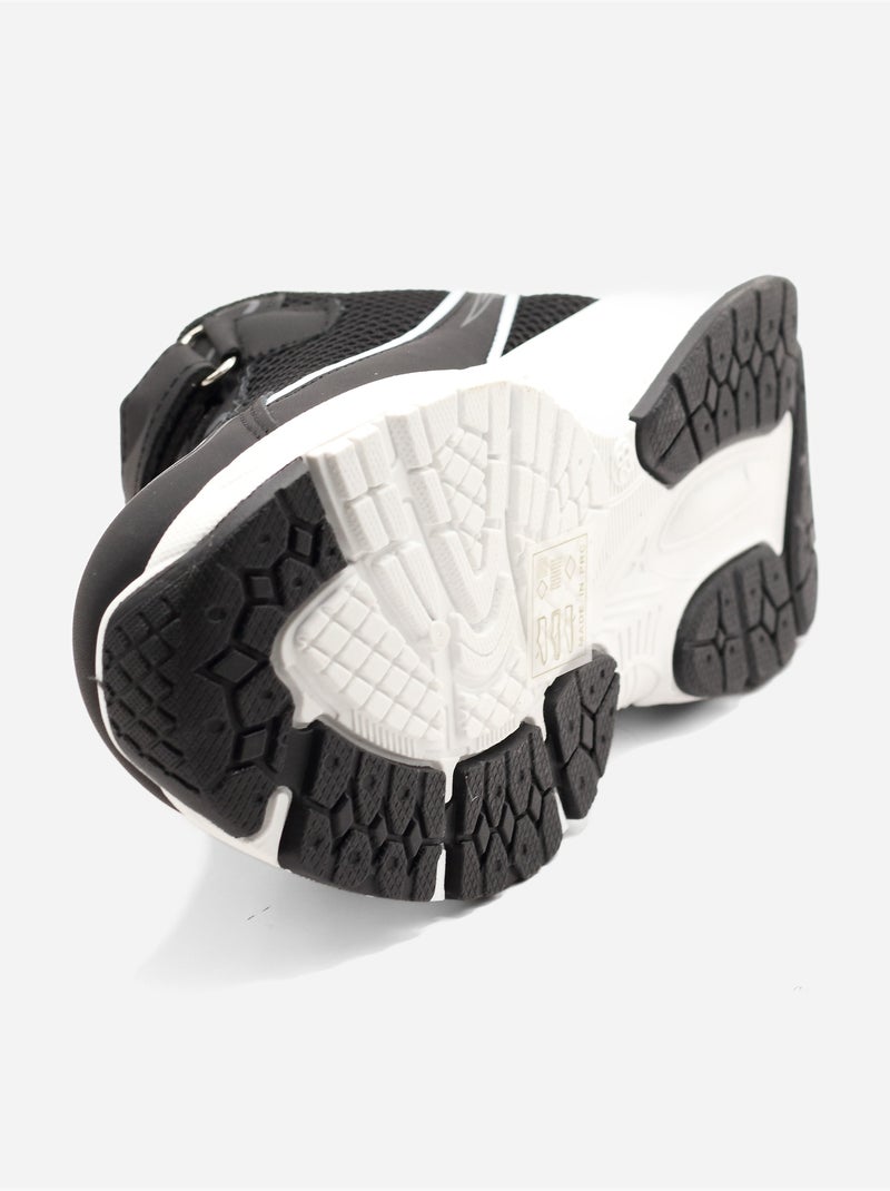 Zapatillas con cordones Negro - Kiabi