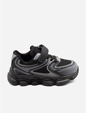 Zapatillas con cordones