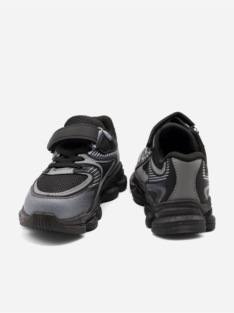 Zapatillas con cordones Negro - Kiabi