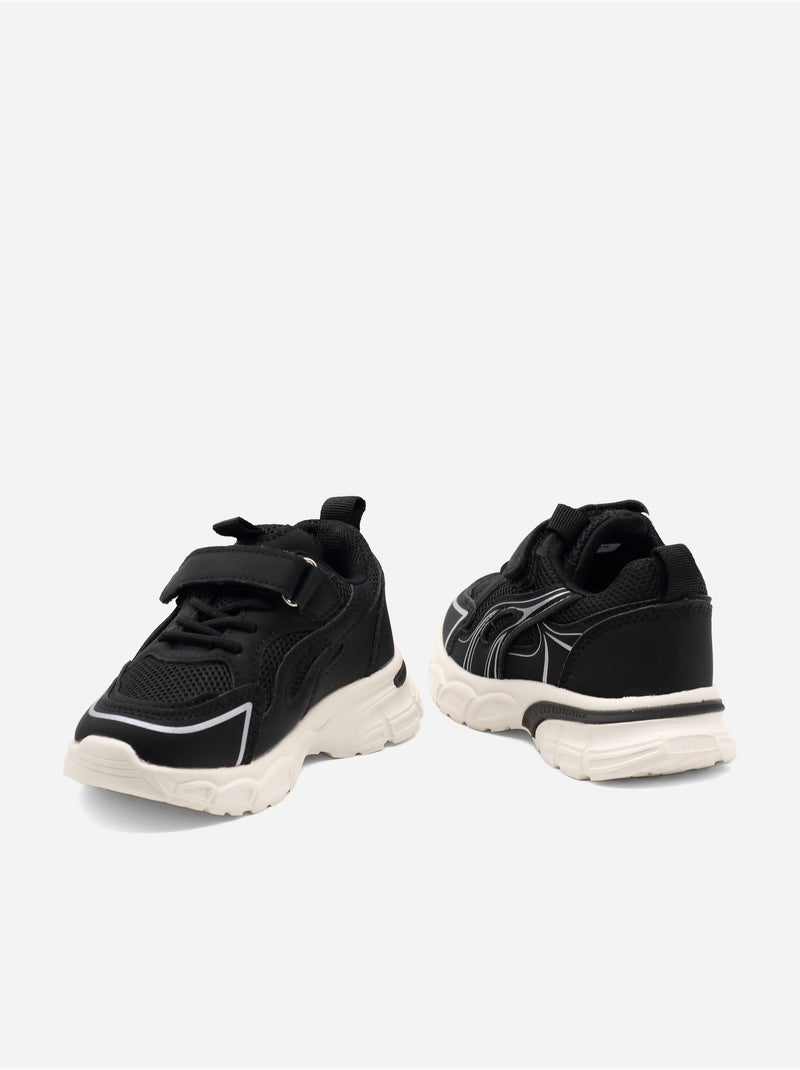 Zapatillas con cordones Negro - Kiabi