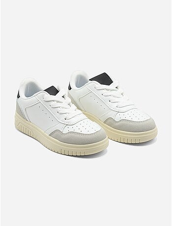 Zapatillas con cordones