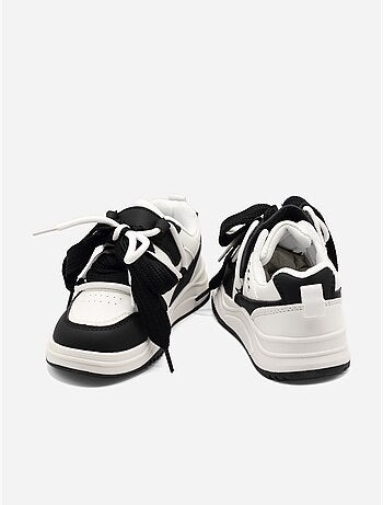 Zapatillas con cordones
