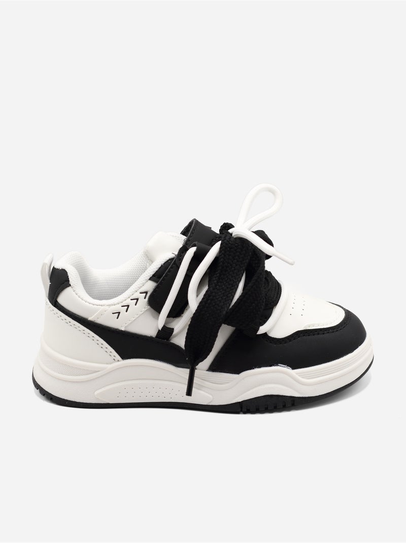 Zapatillas con cordones Negro - Kiabi