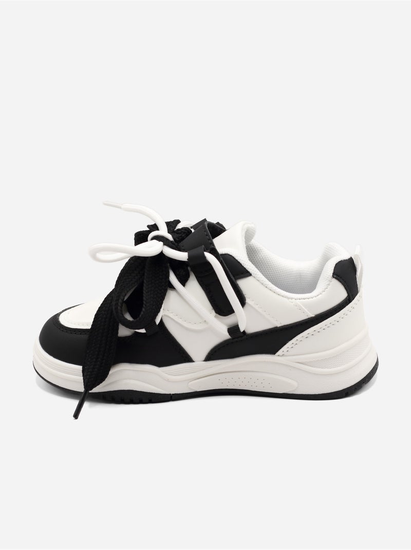 Zapatillas con cordones Negro - Kiabi