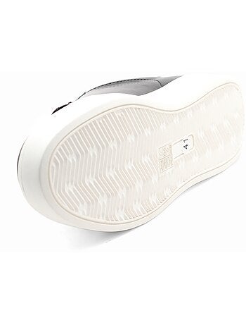 Zapatillas con cordones