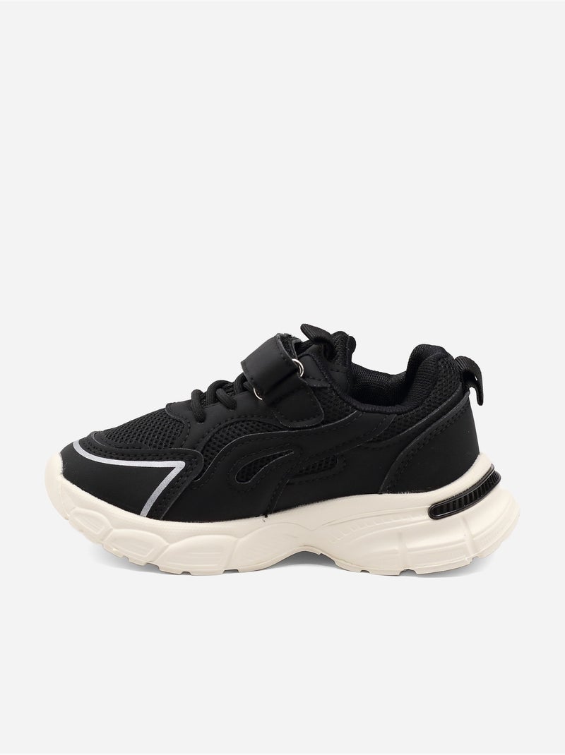 Zapatillas con cordones Negro - Kiabi