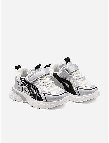 Zapatillas con cordones