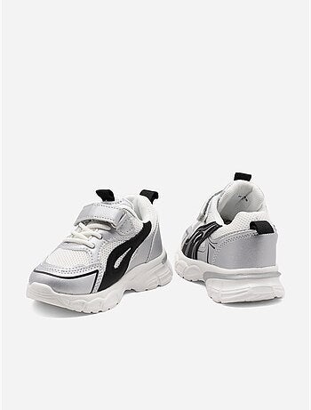 Zapatillas con cordones