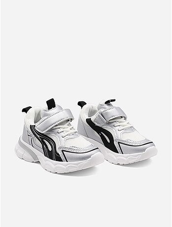 Zapatillas con cordones