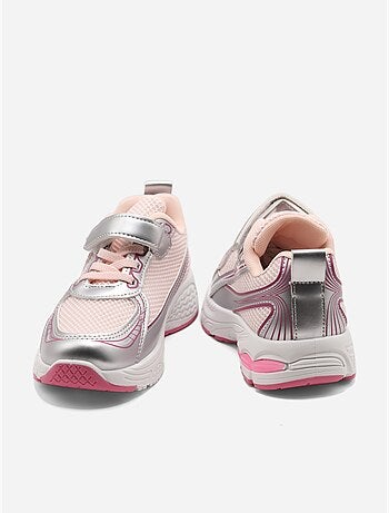 Zapatillas con cordones