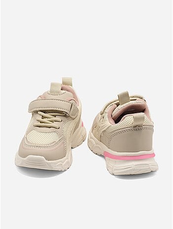 Zapatillas con cordones