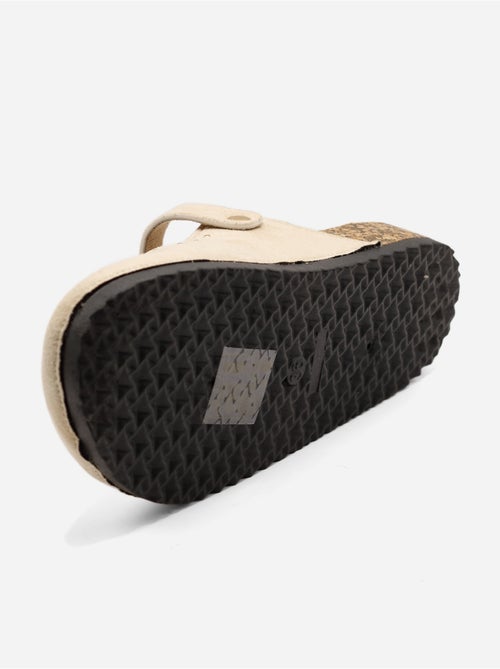 Zapatillas con hebilla y tachuelas - Kiabi Zapatillas con hebilla y tachuelas - Kiabi