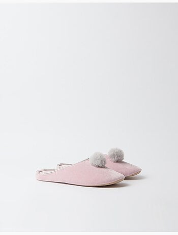 Zapatillas con pompones, mo fashion
