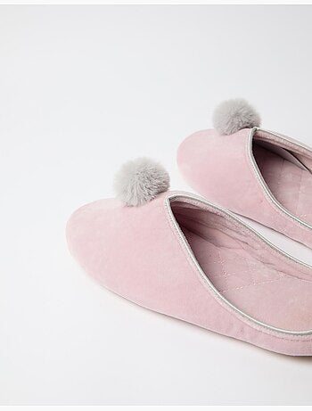 Zapatillas con pompones, mo fashion