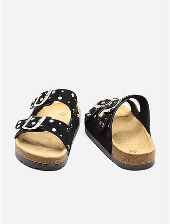 Zapatillas con tachuelas