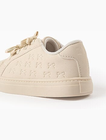 Zapatillas con textura y lazos