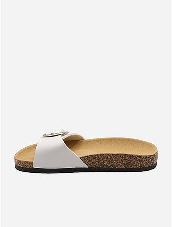 Zapatillas con tiras