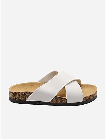 Zapatillas con tiras cruzadas