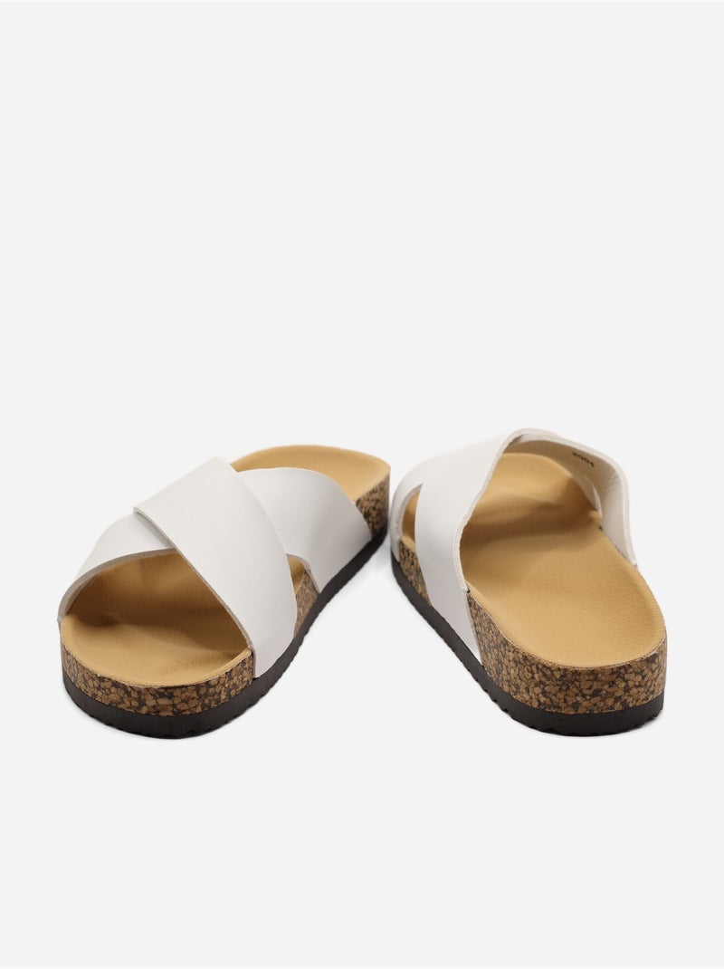 Zapatillas con tiras cruzadas Blanco - Kiabi