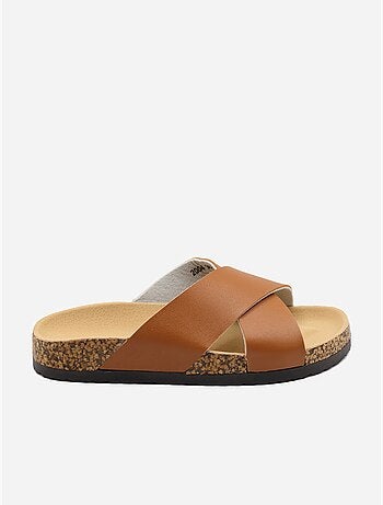 Zapatillas con tiras cruzadas