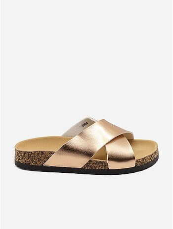 Zapatillas con tiras cruzadas
