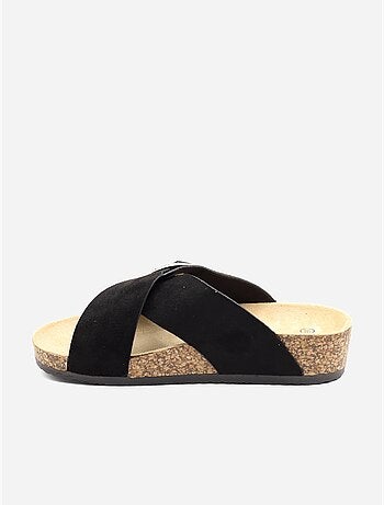 Zapatillas con tiras cruzadas