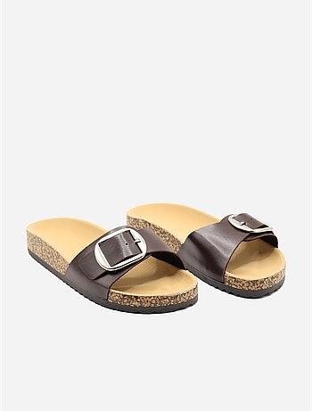 Zapatillas con tiras