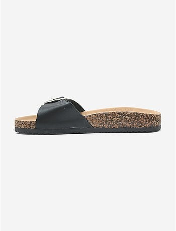 Zapatillas con tiras