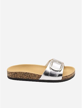 Zapatillas con tiras