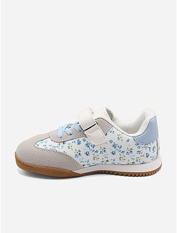 Zapatillas con velcro