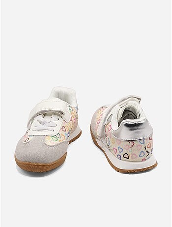 Zapatillas con velcro