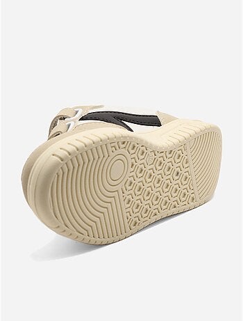 Zapatillas con velcro