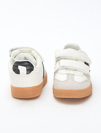 Zapatillas con velcro en antelina