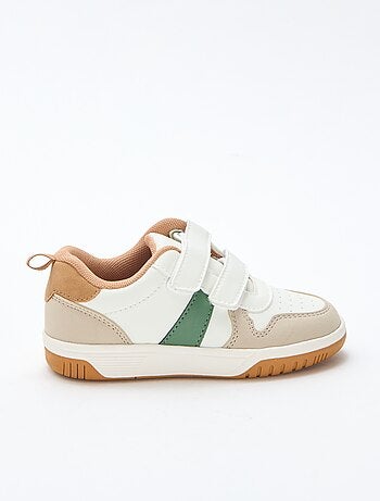 Zapatillas con velcro en símil piel cuatricolor