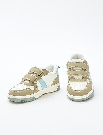 Zapatillas con velcro en símil piel cuatricolor