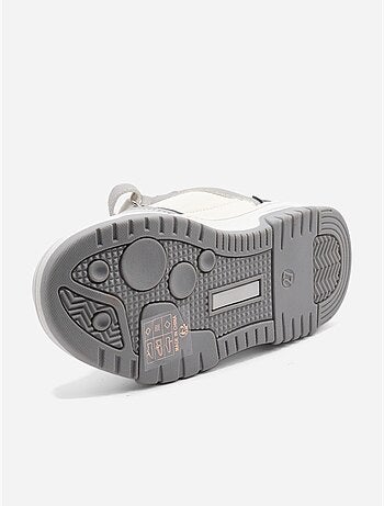 Zapatillas con velcro