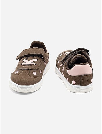 Zapatillas con velcro