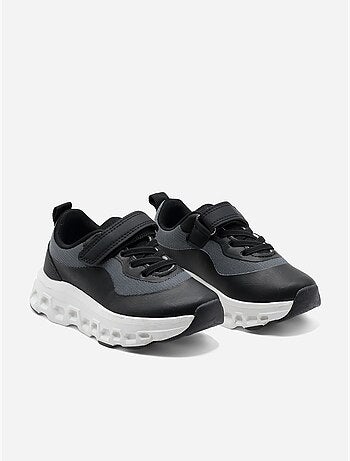 Zapatillas con velcro