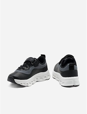 Zapatillas con velcro
