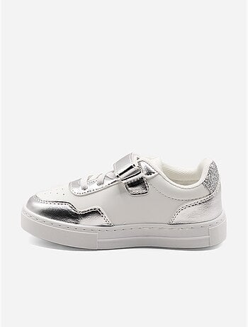 Zapatillas con velcro