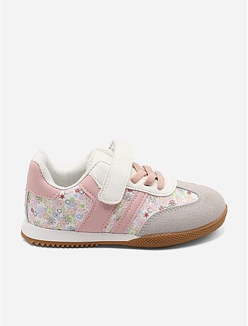 Zapatillas con velcro