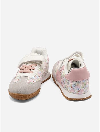 Zapatillas con velcro