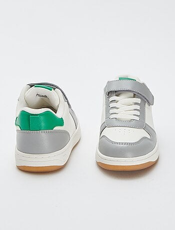 Zapatillas con velcro