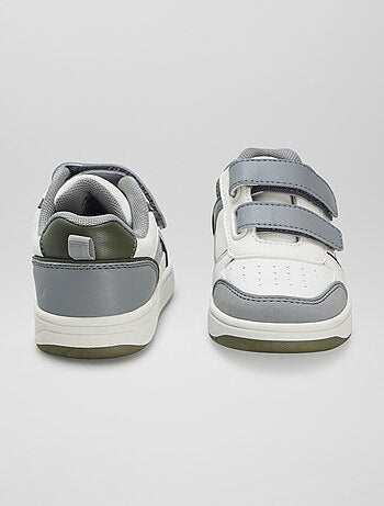 Zapatillas con velcros