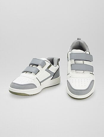 Zapatillas con velcros
